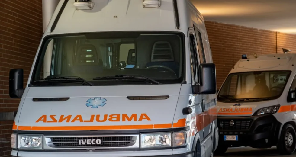 Incidente stradale nel Reggino, morti padre e figlie di 14 e 8 anni