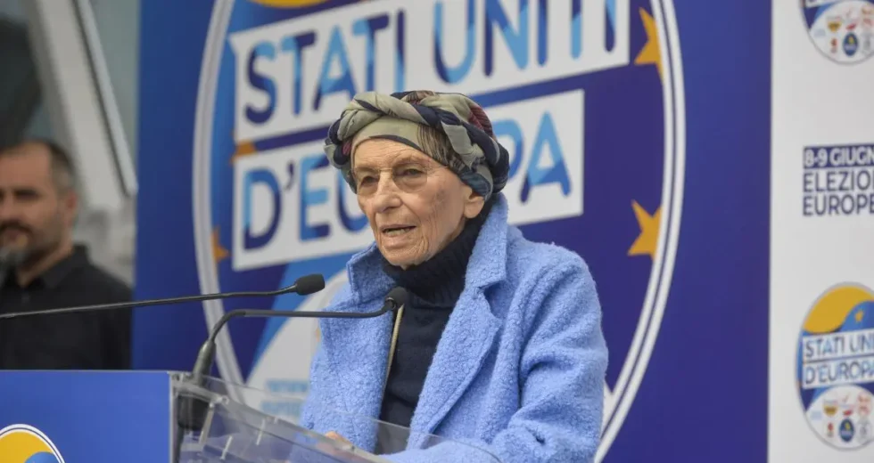 Emma Bonino esce dalla terapia intensiva ma la situazione resta delicata