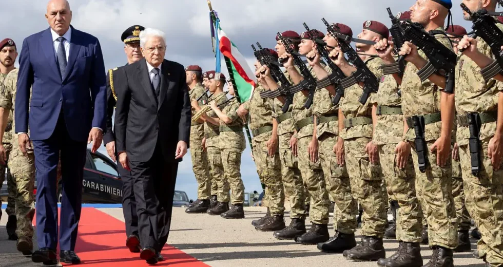 Mattarella “La difesa deve fondarsi su strumenti militari avanzati”