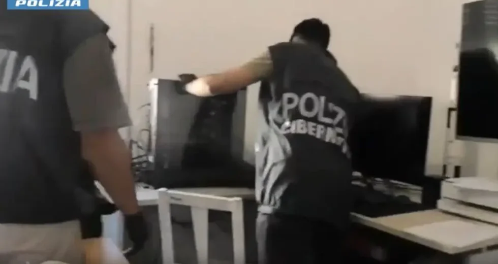Arrestati per pedopornografia 17 membri di una rete transnazionale