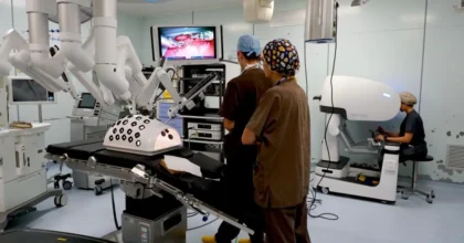 Robot chirurgici cinesi di ultima generazione arrivati al Policlinico di Milano