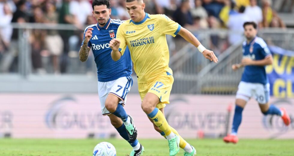 Primo ko per il Como, steso 2-0 dal Frosinone con Calò e Kvernadze