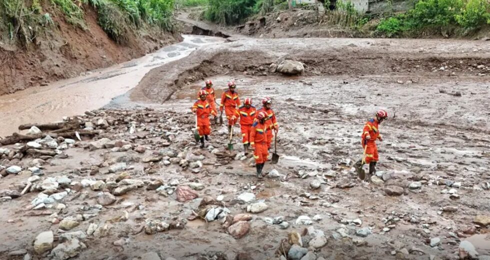 Cina, colata di fango nel Sichuan. Due morti e tre dispersi