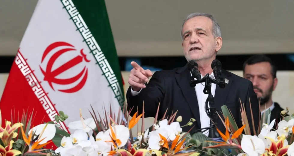 Pezeshkian “Consentiremo ingresso a ispettori nucleari Onu in Iran”