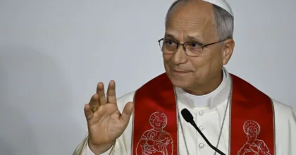Papa Leone XIV “Stupito dal numero di persone che si riaffacciano alla fede”