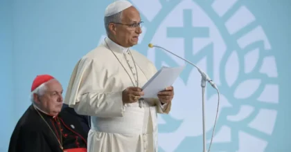 Papa “No all’illusione del riarmo, servono sforzi creativi per la pace”