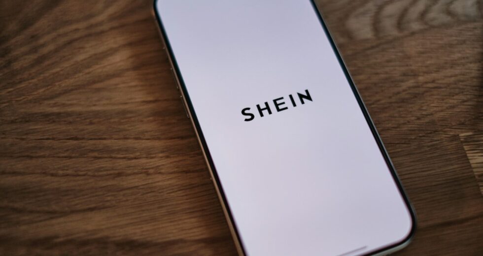 Shein: Debutto in Borsa a Hong Kong tra incertezze e sfide