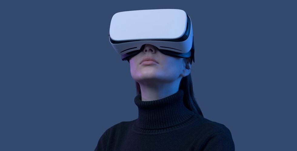 Snap rilancia i suoi occhiali smart Specs con nuove funzionalità e un focus sull’AI