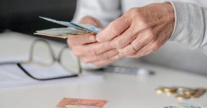 Pensioni: la proposta di uscita a 64 anni con il Tfr solleva polemiche