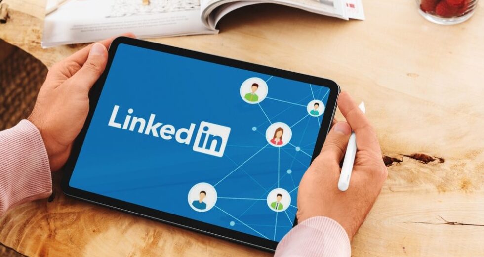 LinkedIn Introduce l’Hiring Assistant in Italiano per Ottimizzare il Recruiting