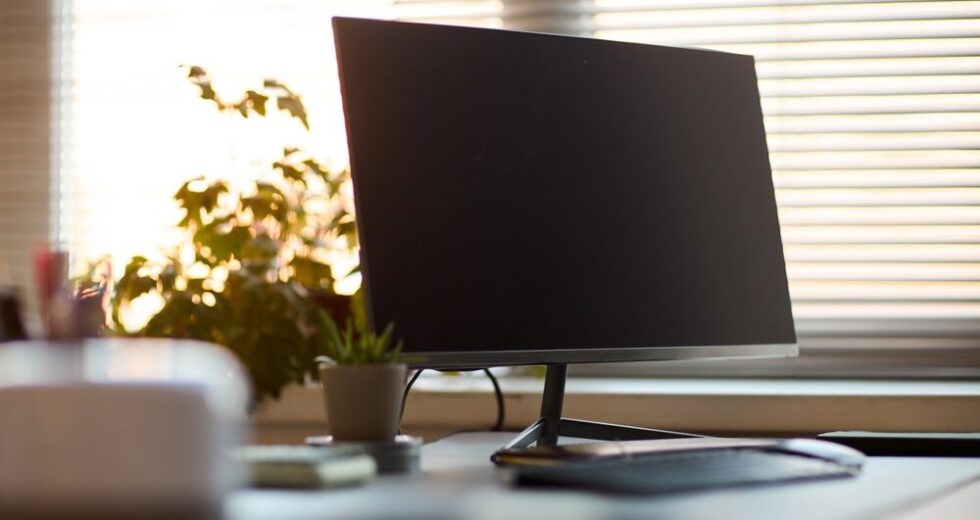 Il Mini PC Kubb Fanless: un capolavoro in oro da 1,7 milioni di dollari