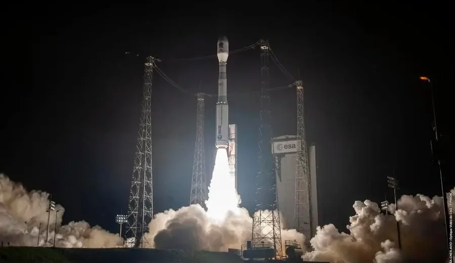 Il satellite cinese-europeo Smile invia le prime immagini dallo spazio