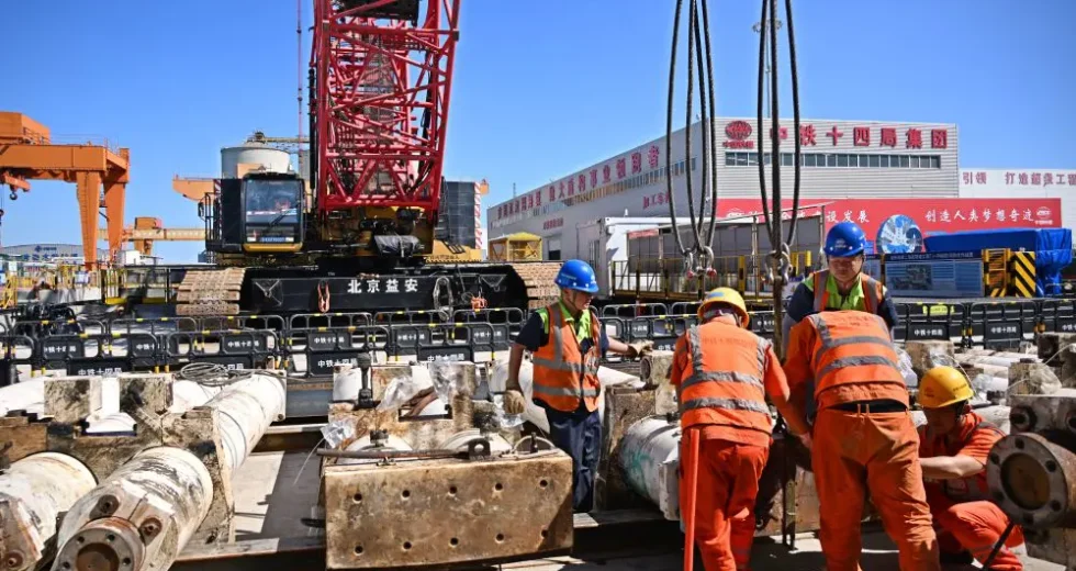 Completata la perforazione della galleria sottomarina più lunga della Cina