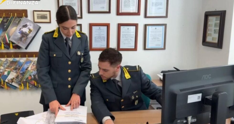 Varese, frode fiscale transnazionale. 300 perquisizioni e sequestri per 11 mln