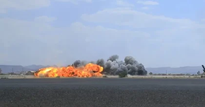 Missile Houthi su aeroporto di Riad, almeno 12 morti e oltre 300 feriti