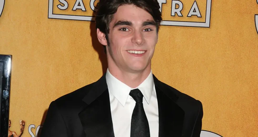 Morto a 34 anni RJ Mitte, il Walter White JR. di “Breaking Bad”