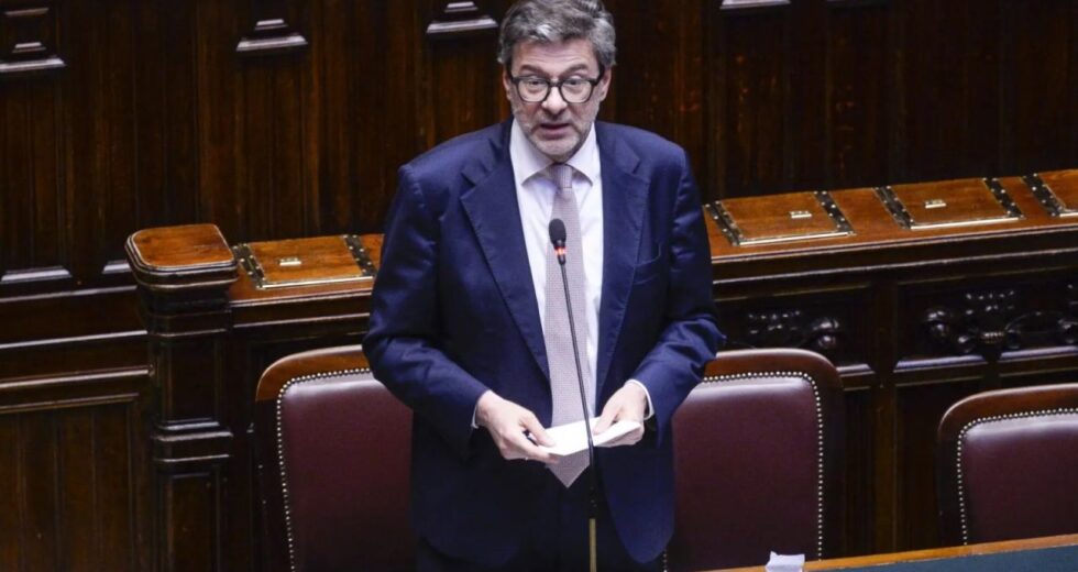 Giorgetti “Scostamento di bilancio è un passo consapevole da linea di prudenza”