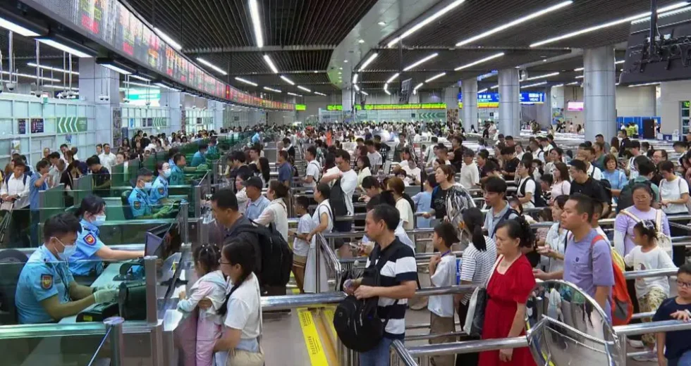 Cina, transiti tra Zhuhai e Macao in aumento rispetto al 2025