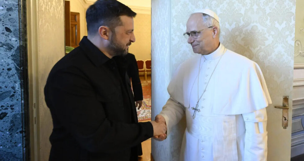 Papa sente Zelensky “Mosca e Kiev collaborino per tregua a Oleshky”