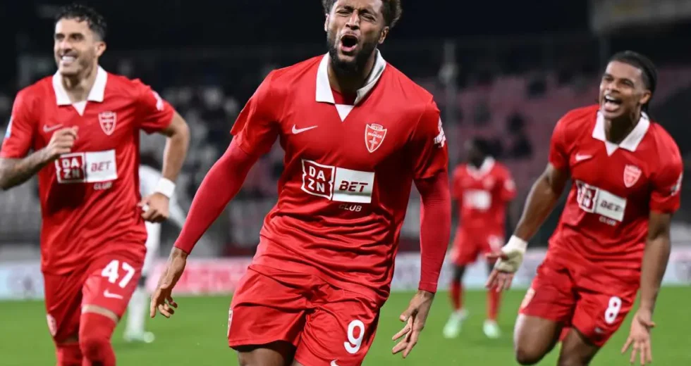 Il Monza torna a sorridere, Cagliari travolto per 4-0