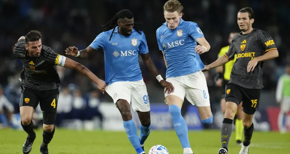 Il Napoli prova a scappare, la Roma lo riprende: 3-3 al “Maradona”