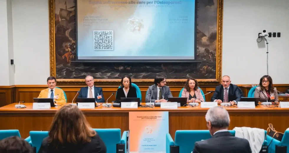 Osteoporosi, presentato il policy paper per l’equità di accesso alle cure