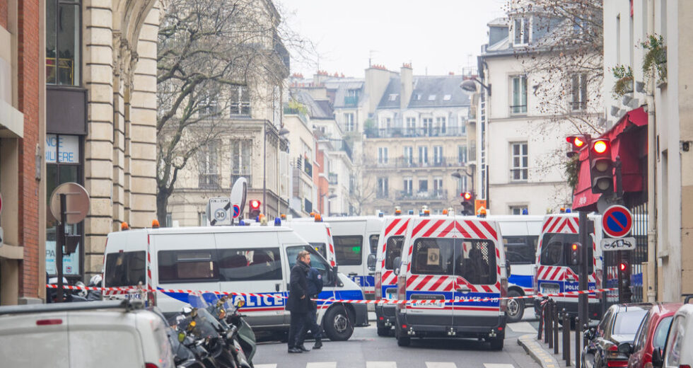 Francia: Rischi di Declassamento e Tensioni sui Titoli di Stato
