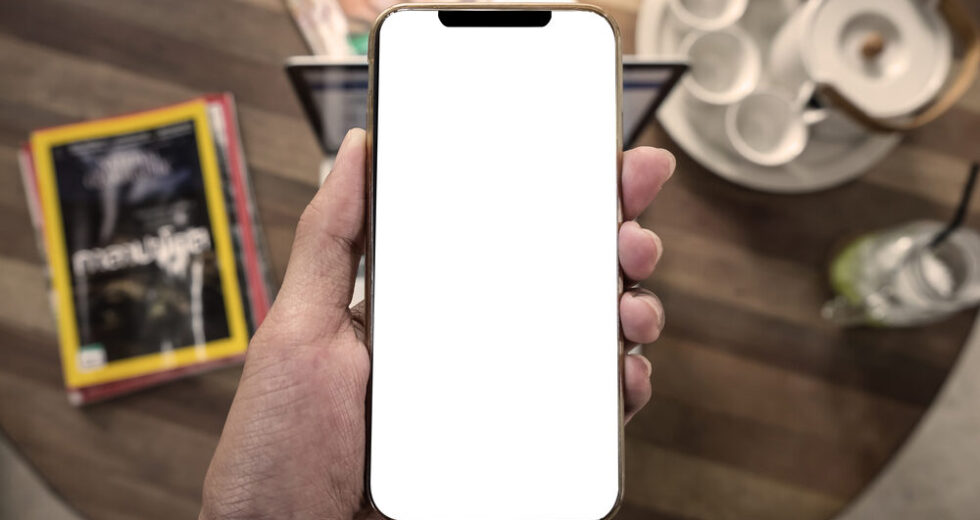 Calo storico nelle spedizioni di smartphone: -20% nel terzo trimestre 2026